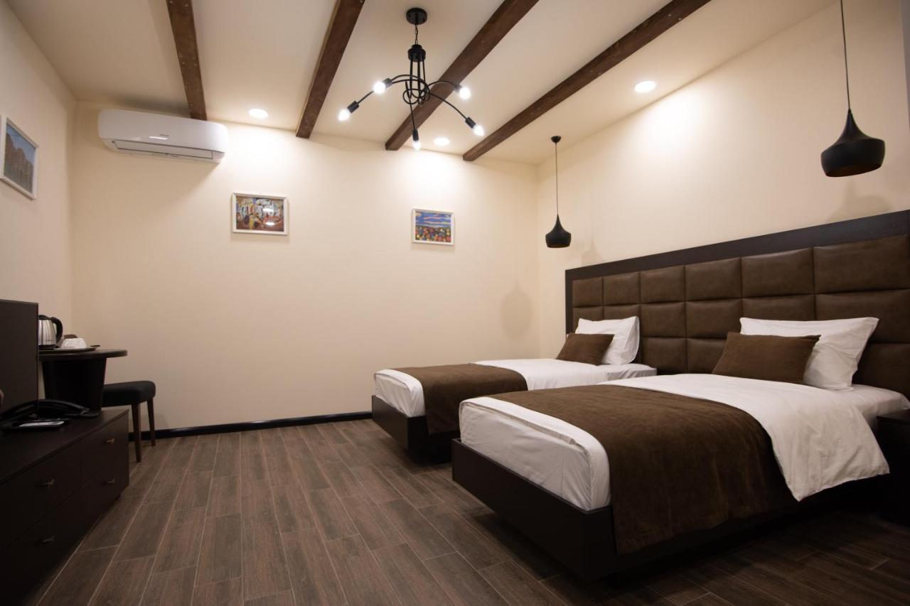 Boutique Living Hotel By Arta Yerevan Exterior photo